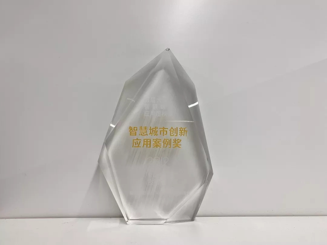 1575861359896093.jpg 640.webp (6).jpg